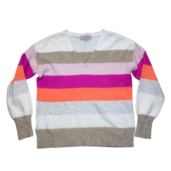 LOFT Women's Striped Relaxed V-Neck
Sweater Pullover Size Small | Boho Preppy - Picture 13 of 13